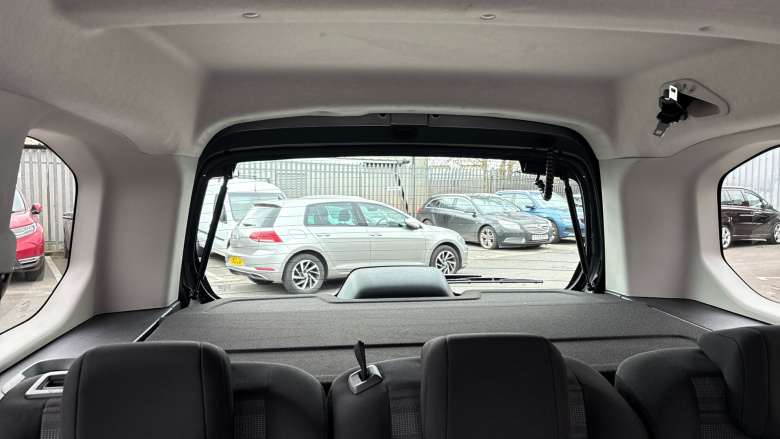 Vauxhall Combo Life 100kW SE 50kWh 5dr Auto Electric Estate